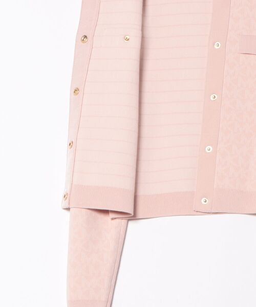 MICHAEL KORS(マイケルコース)の「MK DOT ロゴ ジャカード クロップ ジャケット(ノーカラージャケット・レディース・ピンク系・S/L/XL/XS)」の3枚目の写真