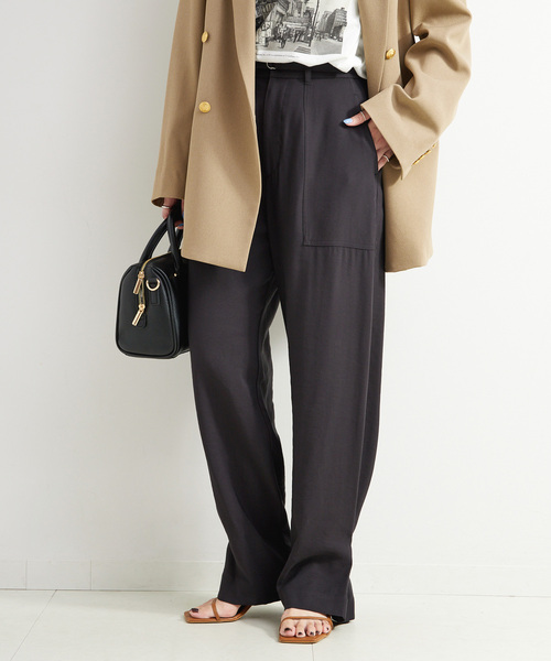 B.C STOCK（ベーセーストック）の「ウォッシャブル / タブヘムパッチポケットパンツ（スラックス・レディース・チャコールグレー/カーキ・FREE）」の2枚目の写真