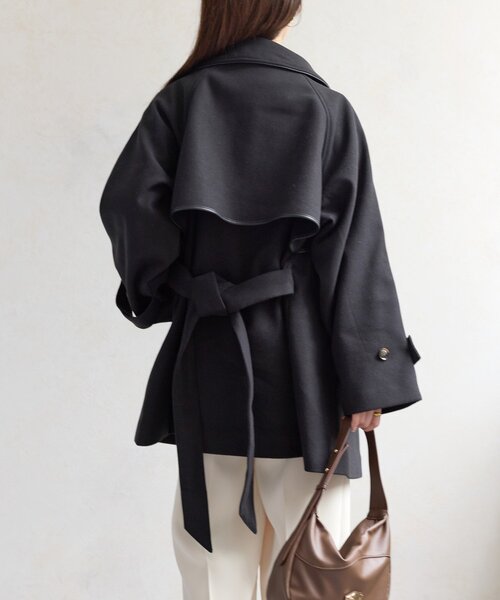 Thevon（ゼボン）の「パイピングスタンドカラーミドルコート（その他アウター・レディース・チャコールグレー/ベージュ/ブラック・FREE）」の7枚目の写真