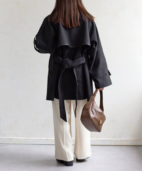 Thevon（ゼボン）の「パイピングスタンドカラーミドルコート（その他アウター・レディース・チャコールグレー/ベージュ/ブラック・FREE）」の10枚目の写真