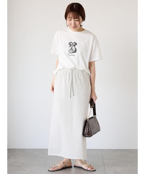 Te chichi TERRASSE(テチチテラス)の「【接触冷感】犬モチーフプリントTシャツ(Tシャツ/カットソー・レディース・ベージュ/チャコールグレー/オフホワイト・F)」の4枚目の写真