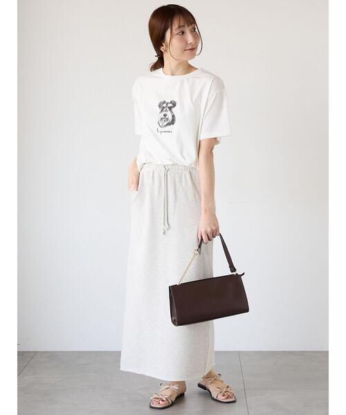 Te chichi TERRASSE(テチチテラス)の「【接触冷感】犬モチーフプリントTシャツ(Tシャツ/カットソー・レディース・ベージュ/チャコールグレー/オフホワイト・F)」の5枚目の写真