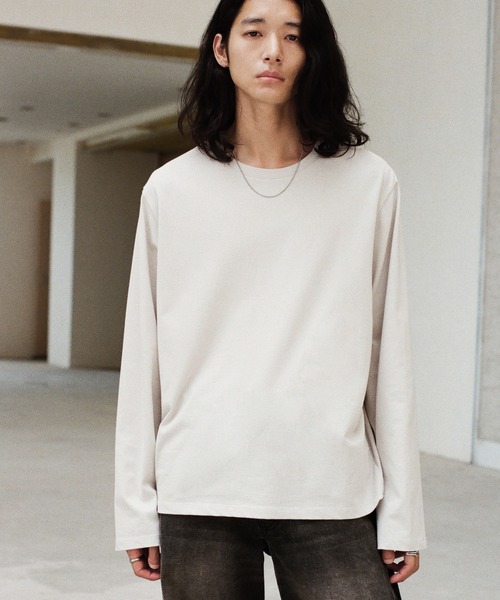 WYM LIDNM（ウィム バイ リドム）の「EXTRA FINE COTTON CROPPED L/S TEE（Tシャツ/カットソー・メンズ・チャコール/ホワイト/ライトグレー/ブラック/ブラウン系/グレー系/グリーン系・S/M/L/XL）」の3枚目の写真