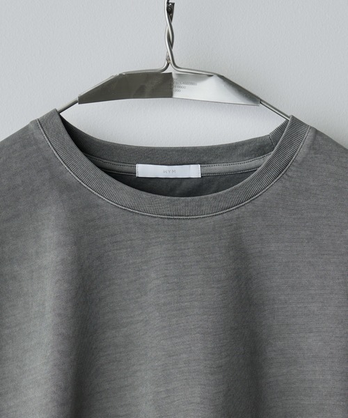 WYM LIDNM（ウィム バイ リドム）の「EXTRA FINE COTTON CROPPED L/S TEE（Tシャツ/カットソー・メンズ・チャコール/ホワイト/ライトグレー/ブラック/ブラウン系/グレー系/グリーン系・S/M/L/XL）」の11枚目の写真