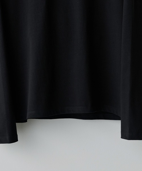 WYM LIDNM（ウィム バイ リドム）の「EXTRA FINE COTTON CROPPED L/S TEE（Tシャツ/カットソー・メンズ・チャコール/ホワイト/ライトグレー/ブラック/ブラウン系/グレー系/グリーン系・S/M/L/XL）」の9枚目の写真