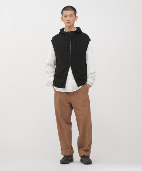 MARGARET HOWELL（マーガレットハウエル）の「DRY WOOL LINEN TWILL（その他パンツ・メンズ・ネイビー系1/ブラウン系その他・SMALL/MEDIUM/LARGE/X-LARGE）」の2枚目の写真