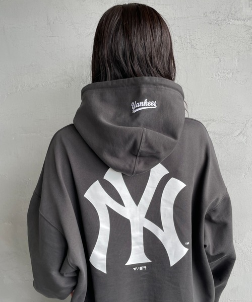 FANATICS/ファナティクス] 別注 MLBロゴ バックプリント スウェット