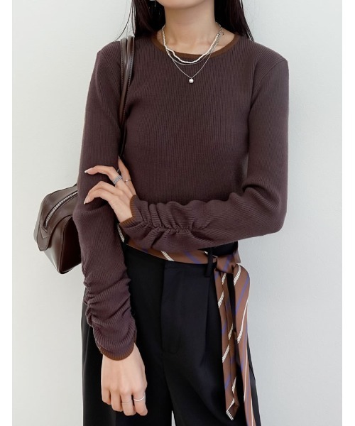 Re:EDIT（リエディ）の「[保湿][静電気防止]無地or配色クルーネック袖シャーリングリブニットトップス（ニット/セーター・レディース・ブラック/アイボリー/グレー系その他/ブラウン系その他/グレー/ブラック系その他/ピンク/ホワイト系その他/イエロー/グレー系その他2・MEDIUM/LARGE）」の8枚目の写真