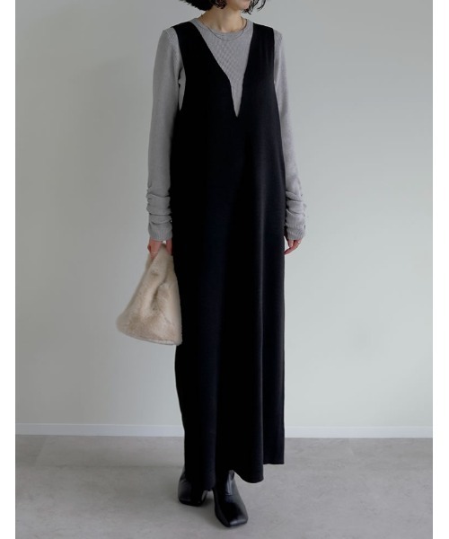 Re:EDIT（リエディ）の「[保湿][静電気防止]無地or配色クルーネック袖シャーリングリブニットトップス（ニット/セーター・レディース・ブラック/アイボリー/グレー系その他/ブラウン系その他/グレー/ブラック系その他/ピンク/ホワイト系その他/イエロー/グレー系その他2・MEDIUM/LARGE）」の22枚目の写真