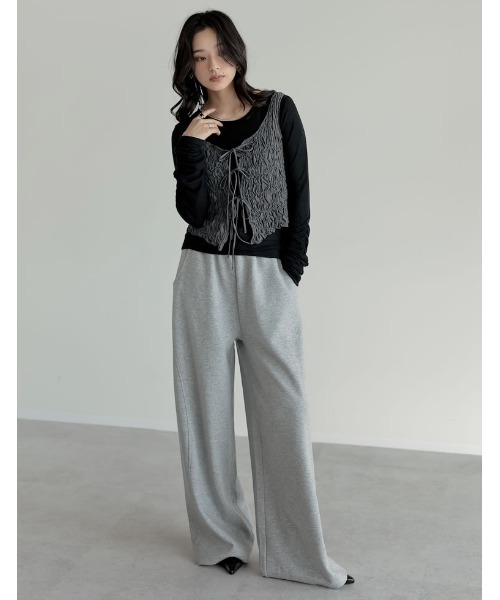 Re:EDIT（リエディ）の「[保湿][静電気防止]無地or配色クルーネック袖シャーリングリブニットトップス（ニット/セーター・レディース・ブラック/アイボリー/グレー系その他/ブラウン系その他/グレー/ブラック系その他/ピンク/ホワイト系その他/イエロー/グレー系その他2・MEDIUM/LARGE）」の15枚目の写真