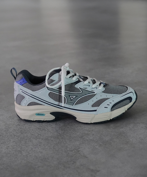 MIZUNO（ミズノ　）の「【MIZUNO】D1GA2562 レースアップスニーカー（スニーカー・レディース・ベージュ/グレー・S/M）」の8枚目の写真