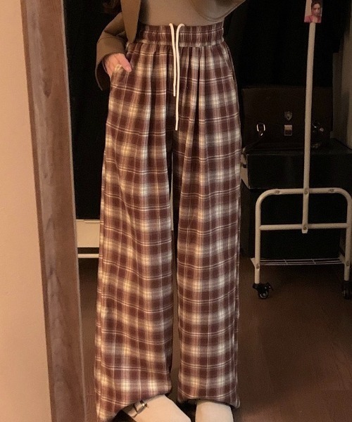SHEPP(シープ)の「チェック柄 ワイド イージーパンツ(その他パンツ・レディース・ブラウン/ブルー・M/L)」の3枚目の写真
