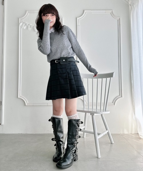 Loueme(ルエム)の「ポーチベルト付きパネルプリーツミニスカート(スカート・レディース・アイボリー/ブラック/グレー/その他1・M)」の12枚目の写真