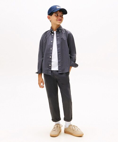 TOMMY HILFIGER(トミーヒルフィガー)の「BOYS リラックスブラッシュチノパンツ(チノパンツ・キッズ・グレー/オートミール・140cm/150cm/160cm/130cm)」の7枚目の写真