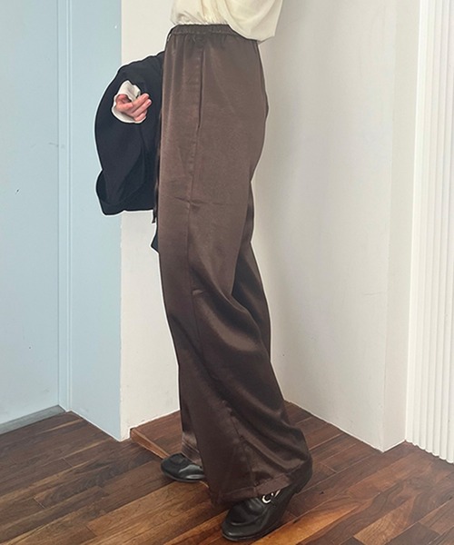 STYLEBLOCK(スタイルブロック)の「サテンワイドパンツ(その他パンツ・レディース・ブラウン/アイボリー/ブラック・M/S)」の5枚目の写真