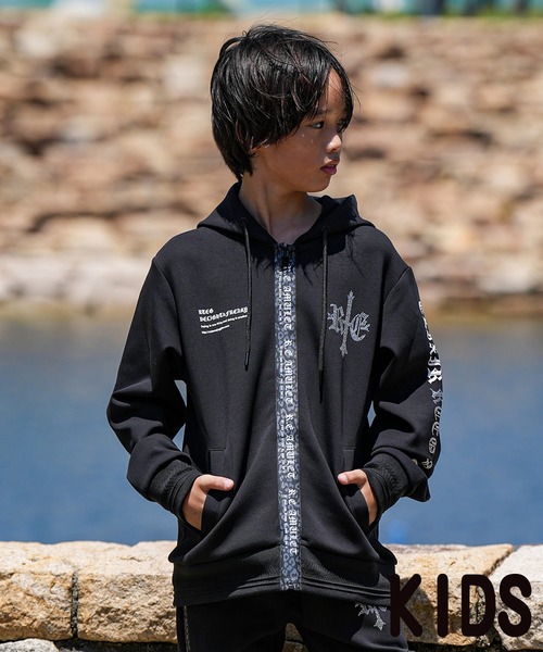 adamsJUGGLER(アダムスジャグラー)の「RTEG/C&REジップフーディーキッズ(パーカー・キッズ・ブラック/グレー・100/110/120/130/150)」の1枚目の写真