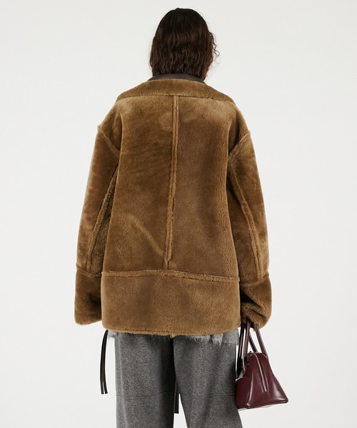 PRANK PROJECT（プランクプロジェクト）の「リバーシブルムートンコート / Reversible Mouton Coat（ムートンコート・レディース・ブラック/ブラウン・FREE）」の17枚目の写真