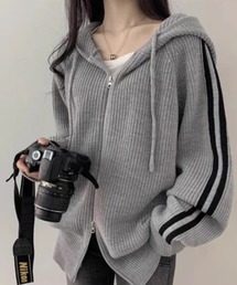 フード付き ニット」に該当するレディースのニット/セーター