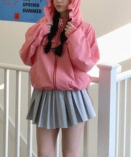 ENLIKE（エンリケ）の「フリルアクセント フーディーアウター（その他アウター・レディース・レッド/ブラック・FREE）」の10枚目の写真