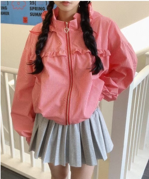 ENLIKE（エンリケ）の「フリルアクセント フーディーアウター（その他アウター・レディース・レッド/ブラック・FREE）」の11枚目の写真