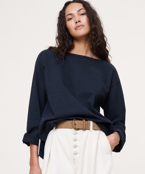 Banana Republic(バナナリパブリック)の「リラックス コットン ボートネック Tシャツ(Tシャツ/カットソー・レディース・ネイビー/レッド系その他/ブルー・M/XS/L/S)」の2枚目の写真