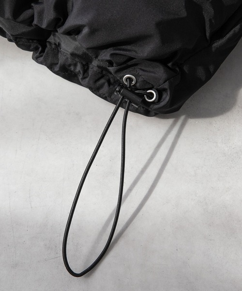 Diable baiser（ディアブルベーゼ）の「中綿ショート丈ダウンジャケット【コート】（その他アウター・レディース・モカ/オフホワイト/ブラック・MEDIUM/LARGE）」の15枚目の写真