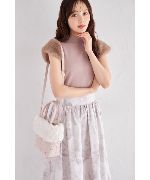 tocco closet(トッコ クローゼット)の「3WAYショルダー付きパールビジュー装飾ファー×ハートキルティングバッグ(ショルダーバッグ・レディース・ブラウン/アイボリー/ピンクベージュ・FREE)」の18枚目の写真