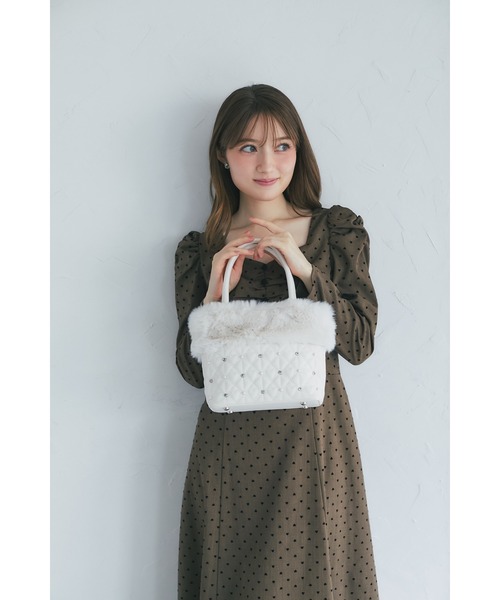 トッコ ３ＷＡＹショルダー付きパールビジュー装飾ファー×ハートキルティングバッグ 3WAYショルダー付きパールビジュー装飾ファー×ハートキルティング