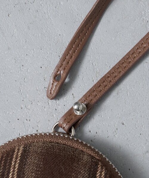 Kastane（カスタネ）の「ビジューポーチ付きミドルBAG（トートバッグ・レディース・ブラウン/カーキ/ブラック・FREE）」の18枚目の写真