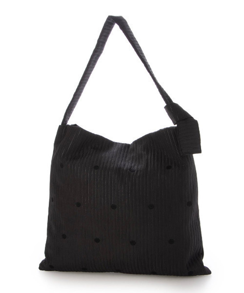 cache cache（カシュ カシュ）の「カシュカシュ cachecache / ラインドットワンショルダートート（トートバッグ・レディース・ブルー/ベージュ/イエロー/ブラック/カーキ・FREE）」の2枚目の写真