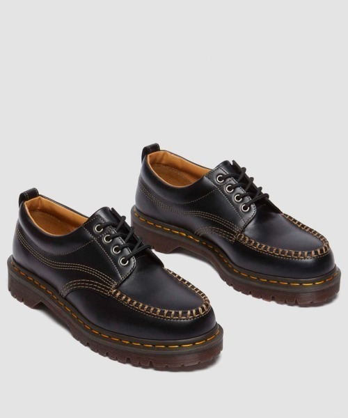 Dr. Martens(ドクターマーチン)の「Dr. MARTENS LOWELL SHOES(ドクターマーチン LOWELL シューズ)(スニーカー・メンズ・ブラック・25cm/26cm/27cm/28cm)」の2枚目の写真