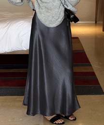 LOWO（ロワ）の「サテンスカート ロング 秋 冬 Aライン（スカート）」