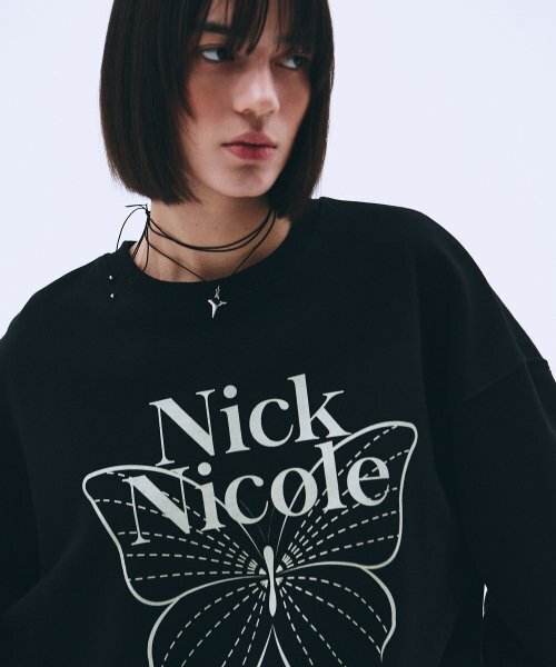 NICK&NICOLE（ニックアンドニコール）の「BUTTERFLY SIGNATURE SWEATSHIRT_BLACK CREAM（スウェット・レディース・その他・FREE）」の3枚目の写真