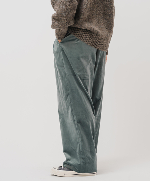 EDIFICE（エディフィス）の「E.PONTOGLIO VELVET バギー パンツ（その他パンツ・メンズ・グリーン/キャメル/サックスブルー/ブラック・LARGE/MEDIUM）」の16枚目の写真