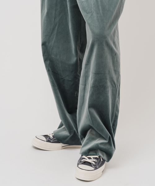 EDIFICE（エディフィス）の「E.PONTOGLIO VELVET バギー パンツ（その他パンツ・メンズ・グリーン/キャメル/サックスブルー/ブラック・LARGE/MEDIUM）」の18枚目の写真