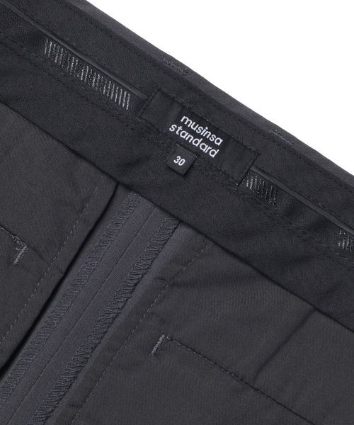 MUSINSA STANDARD（ムシンサスタンダード）の「[クールタンダード] ヒドゥンバンディングハーフスラックス [グレー]（スラックス・メンズ・その他・40/31/33/26/27/28/29/38/42/36/34/32/30）」の5枚目の写真