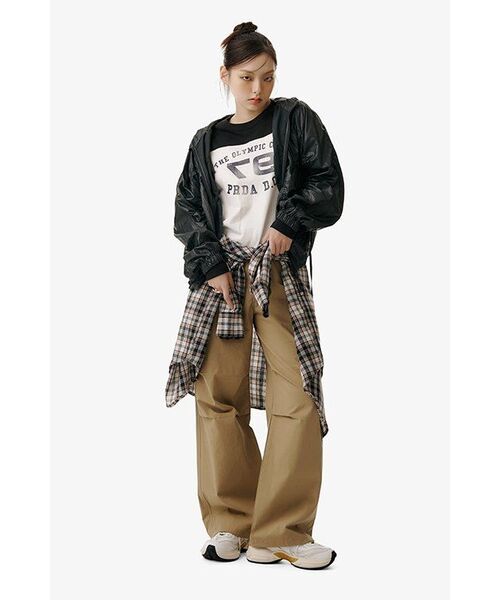 SOMEWHEREBUTTER（サムウェアバター）の「american cargo pants - beige（その他パンツ・レディース・その他・MEDIUM）」の2枚目の写真