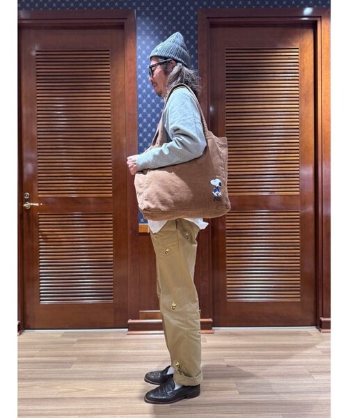 BROOKS BROTHERS（ブルックスブラザーズ）の「Brooks Brothers × PEANUTS　コーデュロイ　スヌーピーエンブロイダリー　トートバッグ（トートバッグ・メンズ・ブラウン・ONE SIZE）」の5枚目の写真