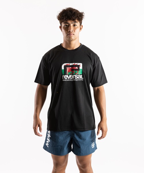 reversal.dogi.design.works(リバーサル・ドーギ・デザイン・ワークス)の「<reversal/リバーサル>Warfield BIG MARK WALES DRY TEE(Tシャツ/カットソー・メンズ・ブラック・XX-LARGE/MEDIUM/LARGE/X-LARGE)」の2枚目の写真