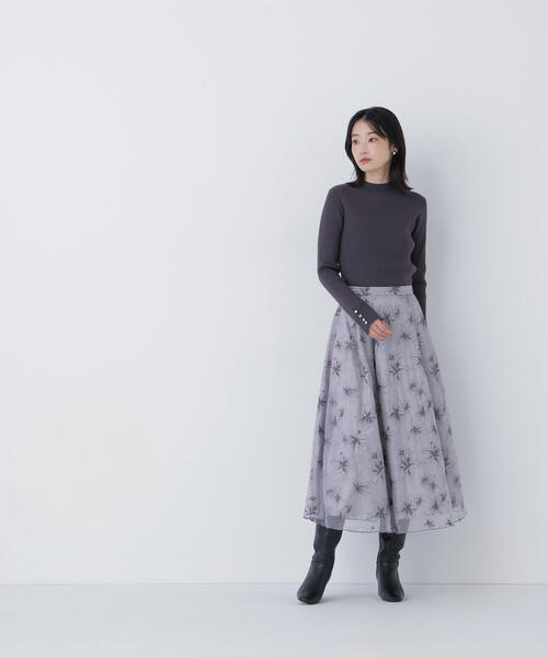 NATURAL BEAUTY BASIC（ナチュラルビューティーベーシック）の「◇ハートボタンカフスニット（ニット/セーター・レディース・ベージュ/ラベンダー/チャコールグレー/オフホワイト・FREE）」の9枚目の写真