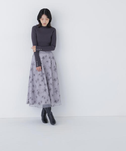 NATURAL BEAUTY BASIC（ナチュラルビューティーベーシック）の「◇ハートボタンカフスニット（ニット/セーター・レディース・ベージュ/ラベンダー/チャコールグレー/オフホワイト・FREE）」の11枚目の写真