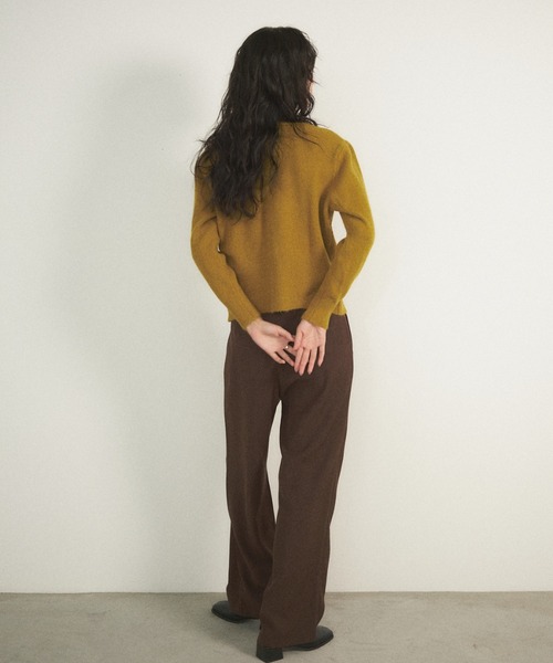 Shelly island(シェリーアイランド)の「ゴールドボタンニュアンスカーディガン(ニット/セーター・レディース・ホワイト/グリーン/レッド/ブラック・FREE)」の13枚目の写真