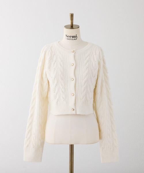 Seemi. byNICECLAUP（ シーミーバイナイスクラップ）の「【Seemi.】ビジュースタッズニットカーディガン（カーディガン/ボレロ・レディース・ベージュ/チャコールグレー/オフホワイト・FREE）」の5枚目の写真