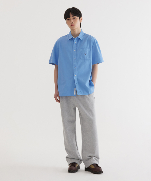 COVERNAT（カバーナット）の「Cロゴピグメントオックスフォードハーフシャツブルー（シャツ/ブラウス・レディース・その他・X-SMALL/SMALL/MEDIUM/LARGE/X-LARGE/XX-LARGE）」の3枚目の写真