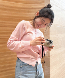 ANDNEEDS（アンドニーズ）の「Mari round cardigan (baby pink)（カーディガン/ボレロ）」