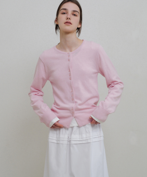 ANDNEEDS(アンドニーズ)の「Mari round cardigan (baby pink)(カーディガン/ボレロ・レディース・その他・FREE)」の4枚目の写真