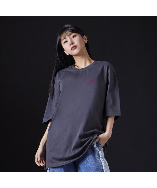 ASTRAL PROJECTION（アストラルプロジェクション）の「[オーバーサイズ]グラフィティ13番手綿ラウンドネック半袖Tシャツ_チャコール（Tシャツ/カットソー・メンズ・その他・MEDIUM/LARGE/X-LARGE/XX-LARGE）」の4枚目の写真