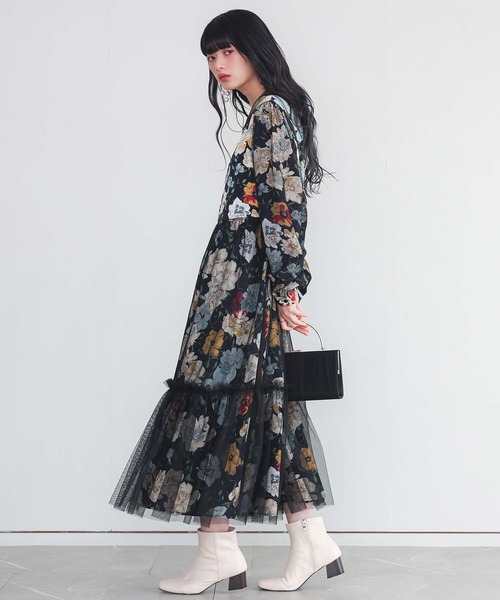 somari imagination（ソマリ イマジネーション）の「『花柄チュールドッキングワンピース』（ワンピース・レディース・ネイビー・1/2）」の2枚目の写真