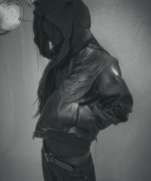 SURGERY（サージェリー）の「【SURGERY】surgery bone cutting varsity jacket / 【サージェリー】サージェリーボーンカッティングバーシティジャケット（スタジャン・メンズ・ブラック・M/L）」の2枚目の写真