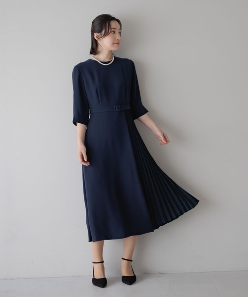 Andemiu(アンデミュウ)の「【WEB限定/T.P.O/2026】サイドプリーツワンピース608053(ワンピース・レディース・ネイビー/ブラック系1・LARGE/MEDIUM/SMALL)」の16枚目の写真